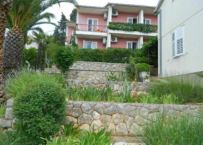 Apartment And Darinka *