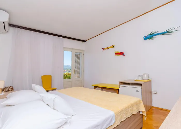 And Darinka Apartment Vrboska